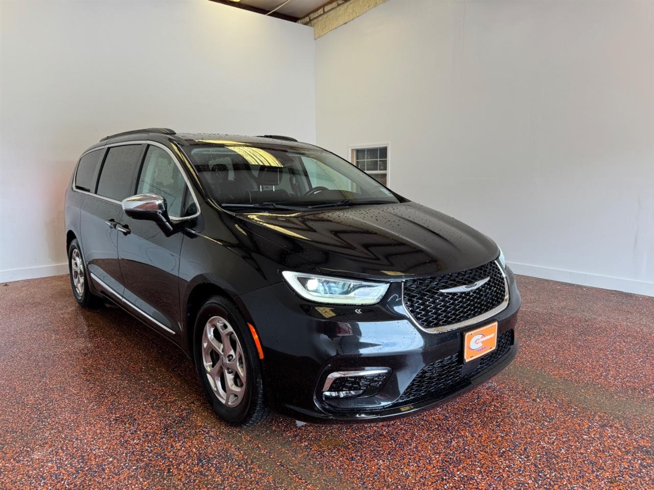 Chrysler Pacifica Limited FWD 2022