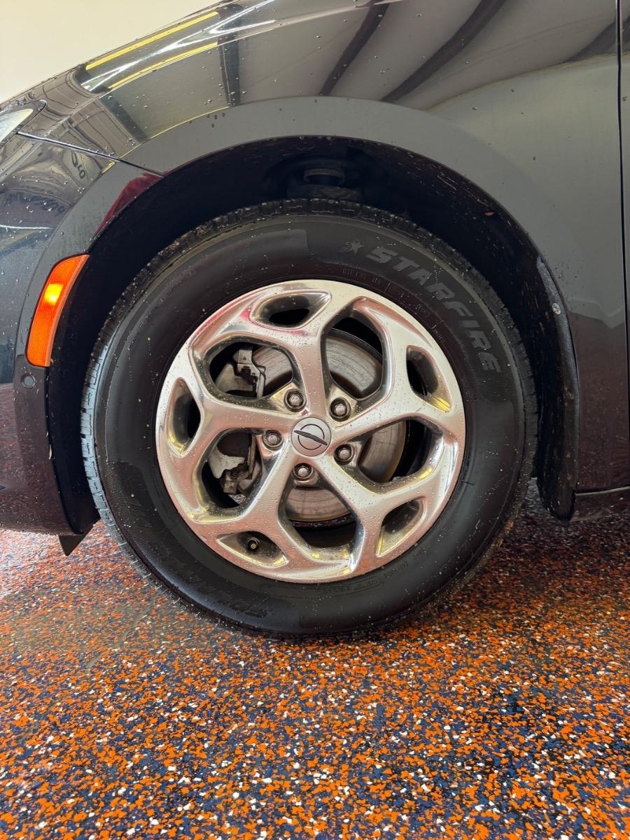 Chrysler Pacifica Limited FWD 2022