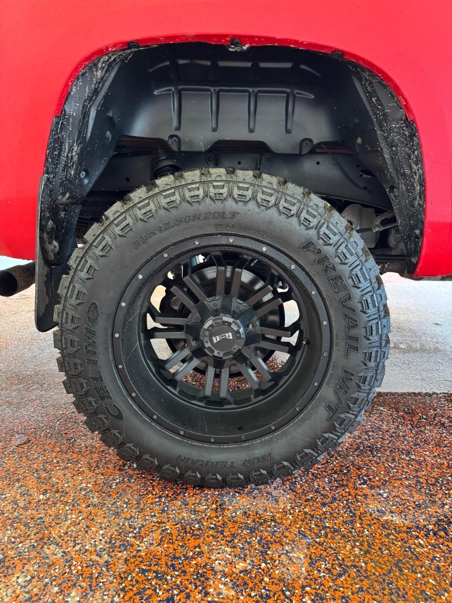 Toyota Tundra 2WD Truck Double Cab 4.6L V8 6-Spd AT SR (Natl) 2016