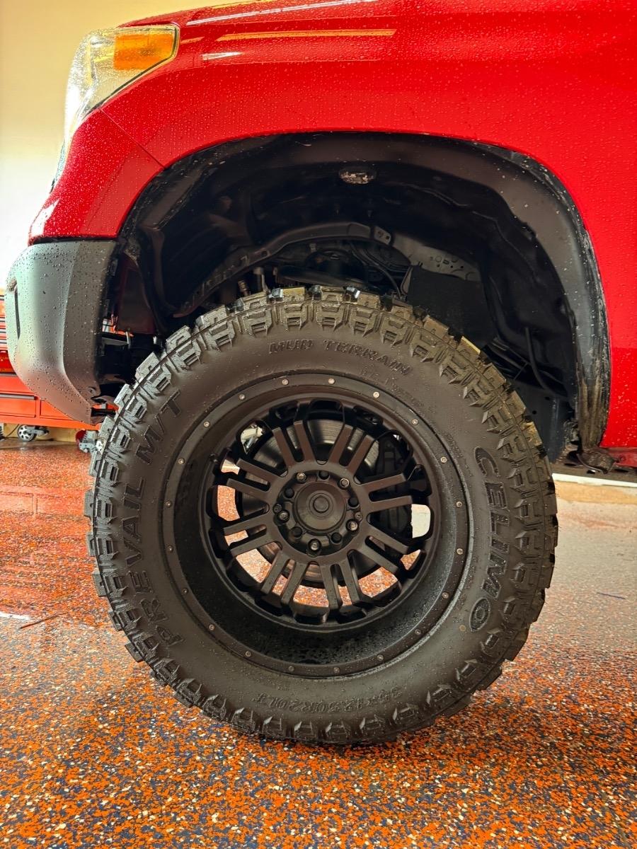 Toyota Tundra 2WD Truck Double Cab 4.6L V8 6-Spd AT SR (Natl) 2016