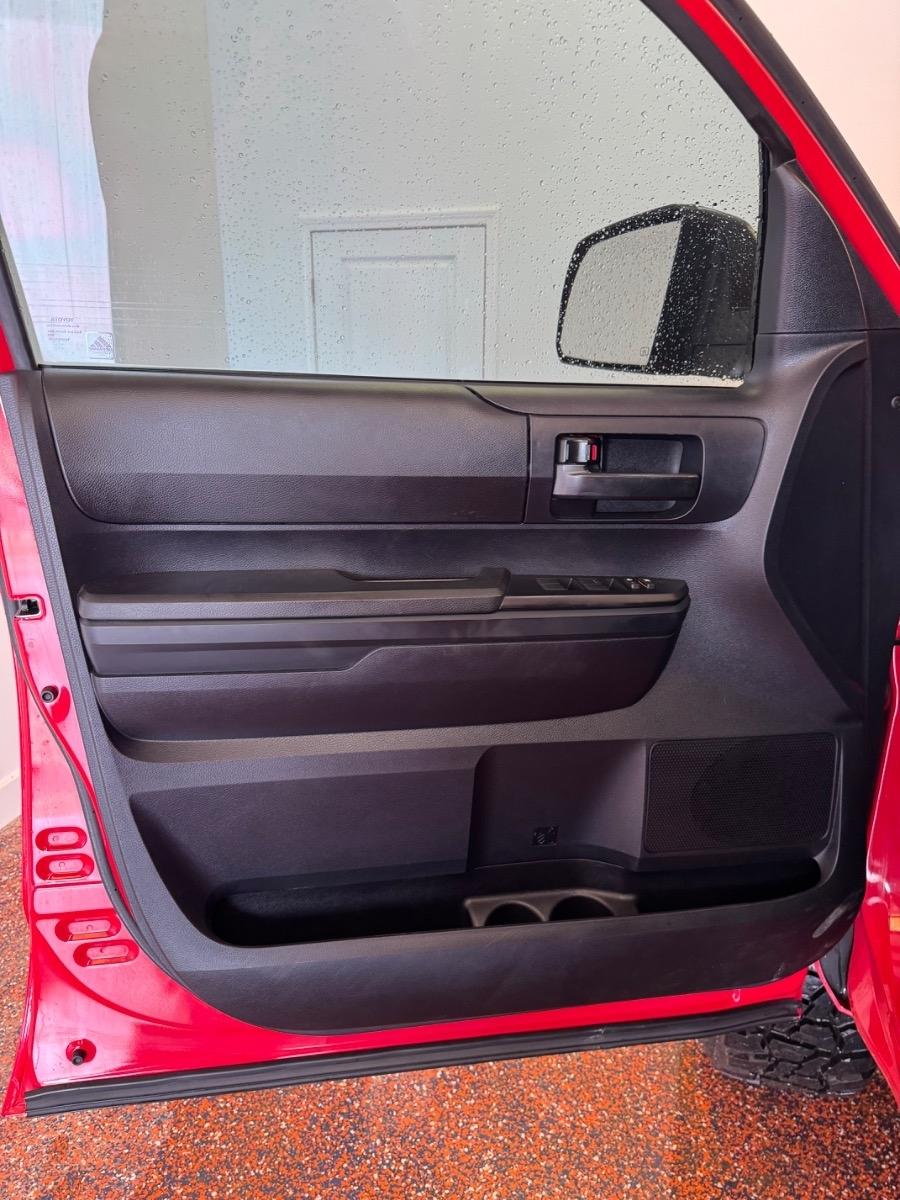 Toyota Tundra 2WD Truck Double Cab 4.6L V8 6-Spd AT SR (Natl) 2016
