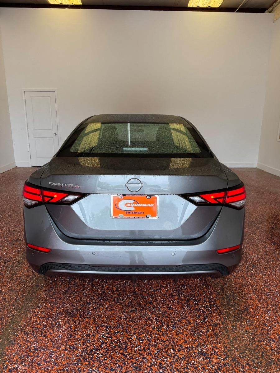 Nissan Sentra S CVT 2025