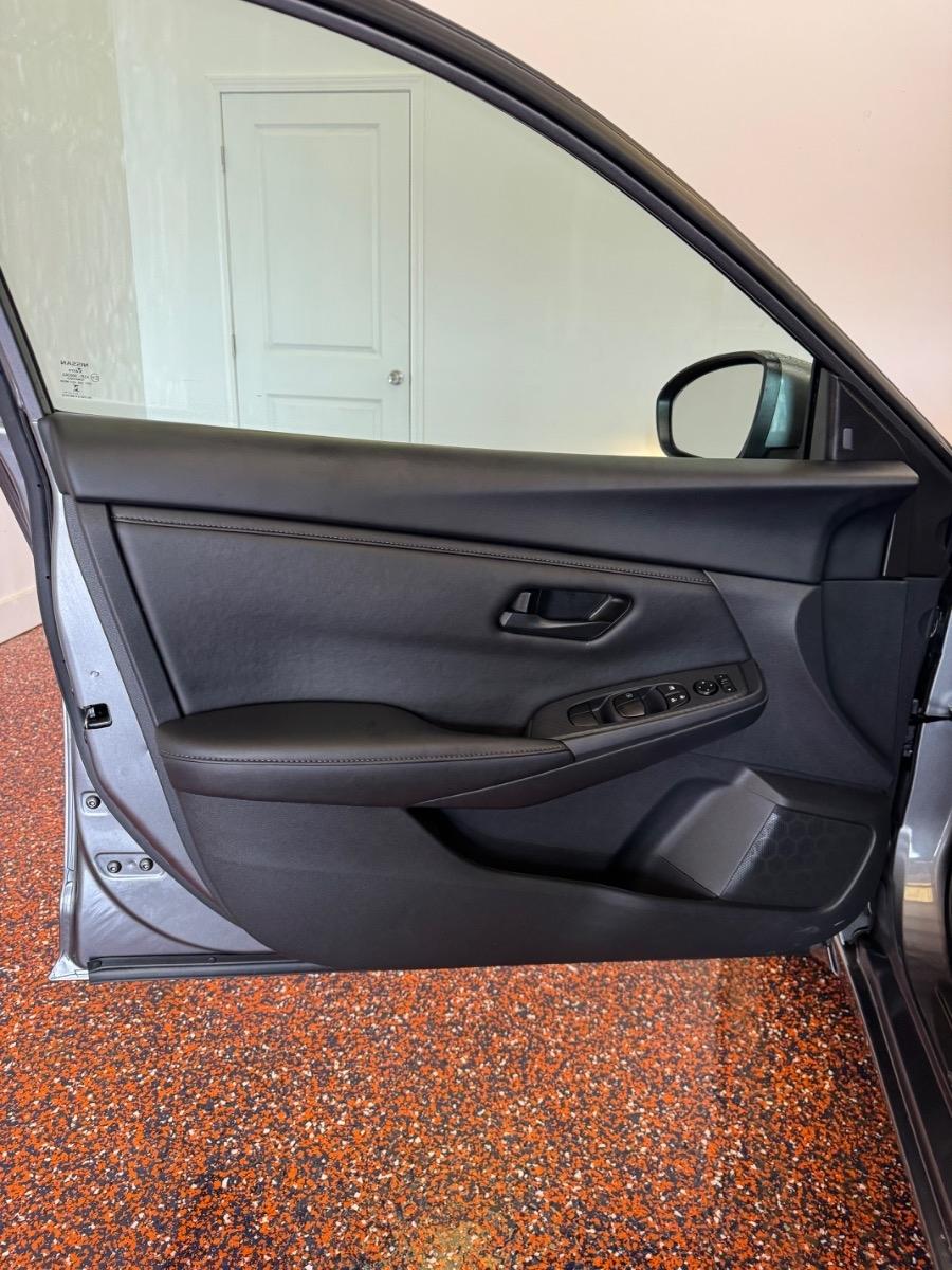 Nissan Sentra S CVT 2025