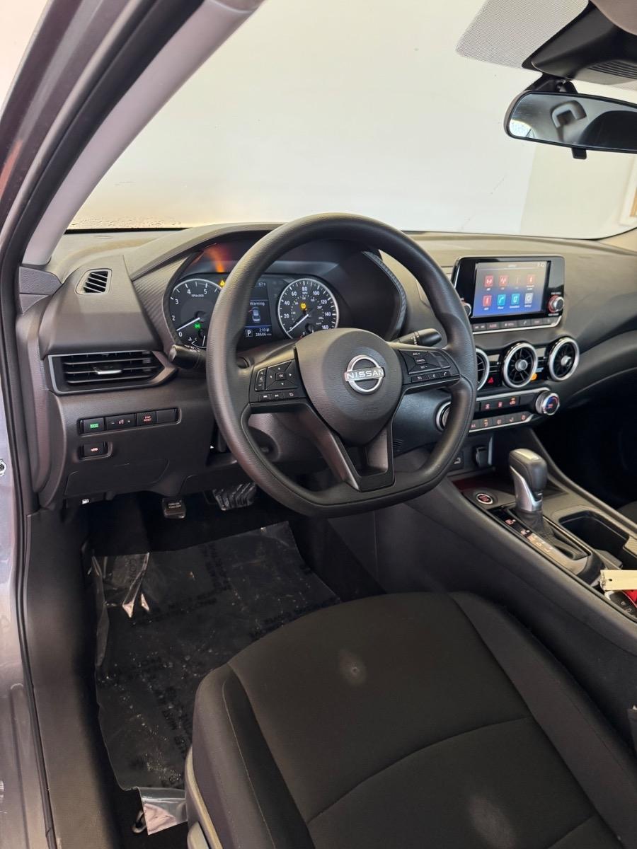 Nissan Sentra S CVT 2025