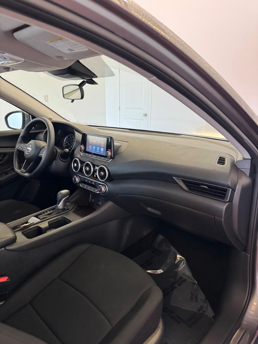 Nissan Sentra S CVT 2025