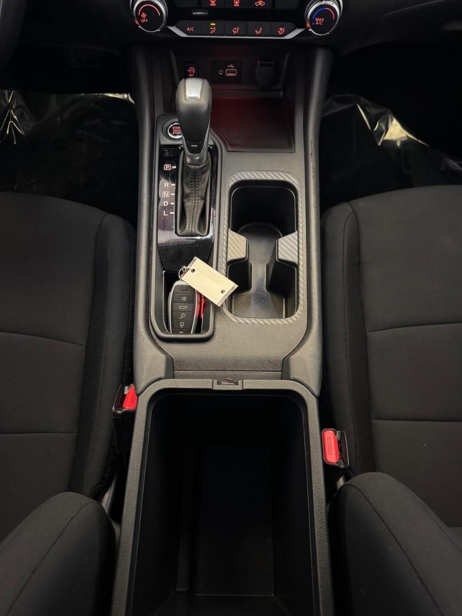 Nissan Sentra S CVT 2025
