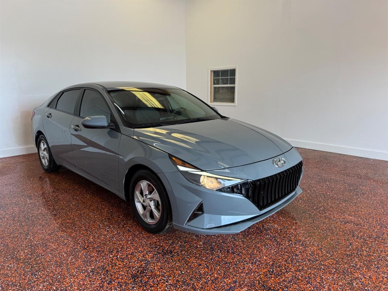 Hyundai Elantra SE IVT 2023