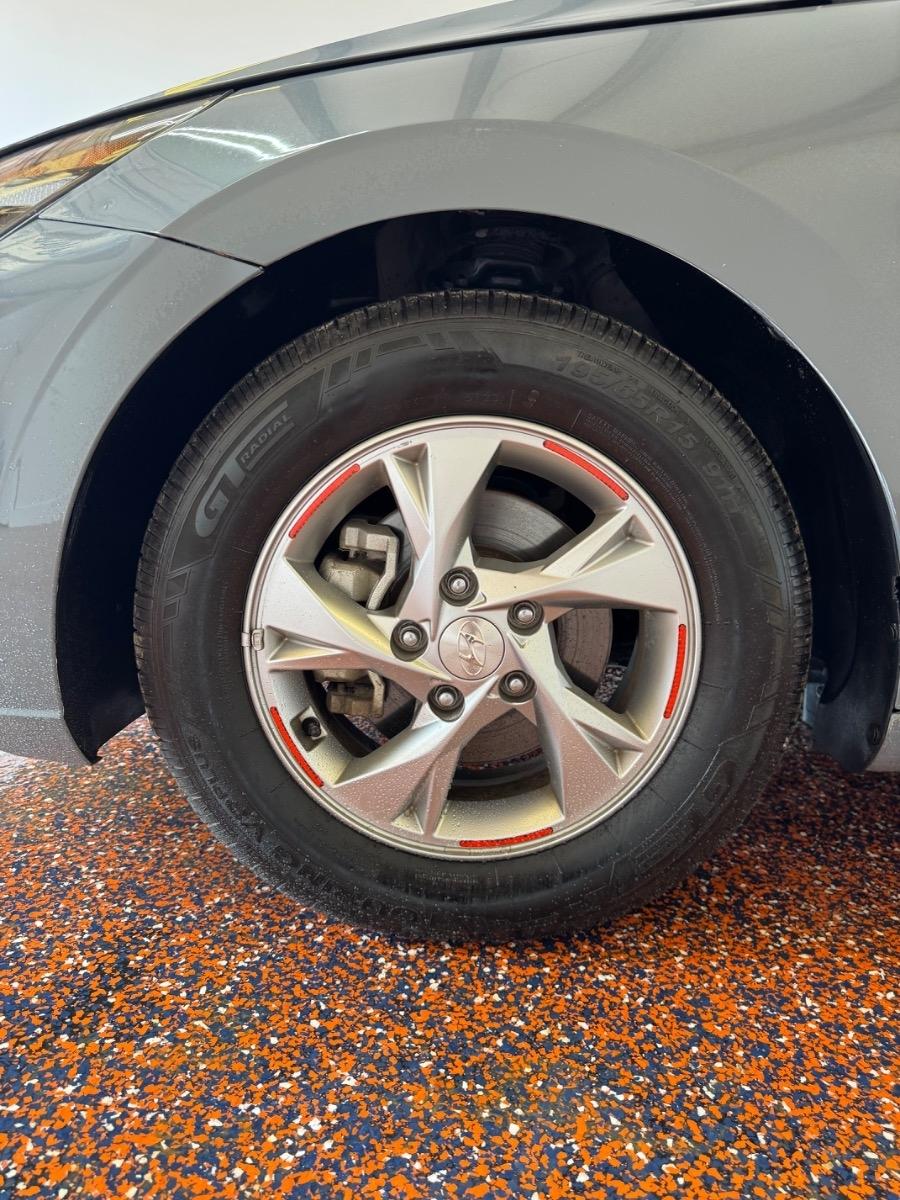 Hyundai Elantra SE IVT 2023