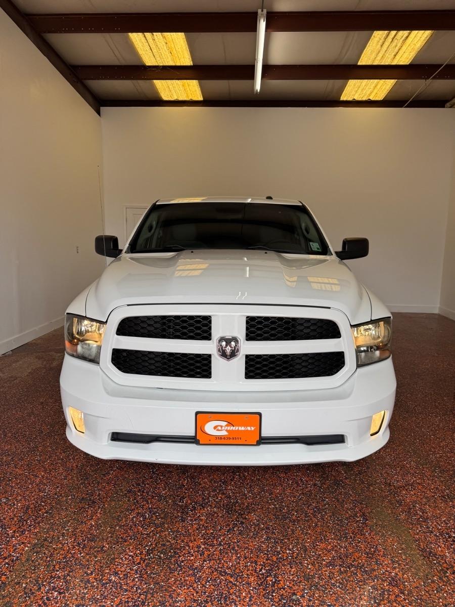 RAM 1500 2WD Crew Cab 140.5" Tradesman 2016