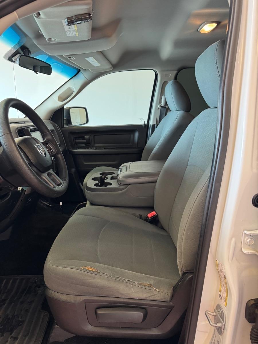 RAM 1500 2WD Crew Cab 140.5" Tradesman 2016