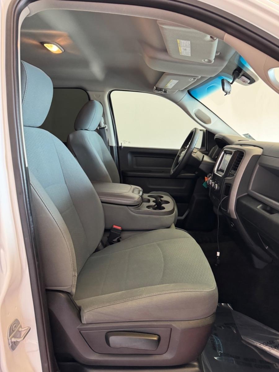 RAM 1500 2WD Crew Cab 140.5" Tradesman 2016