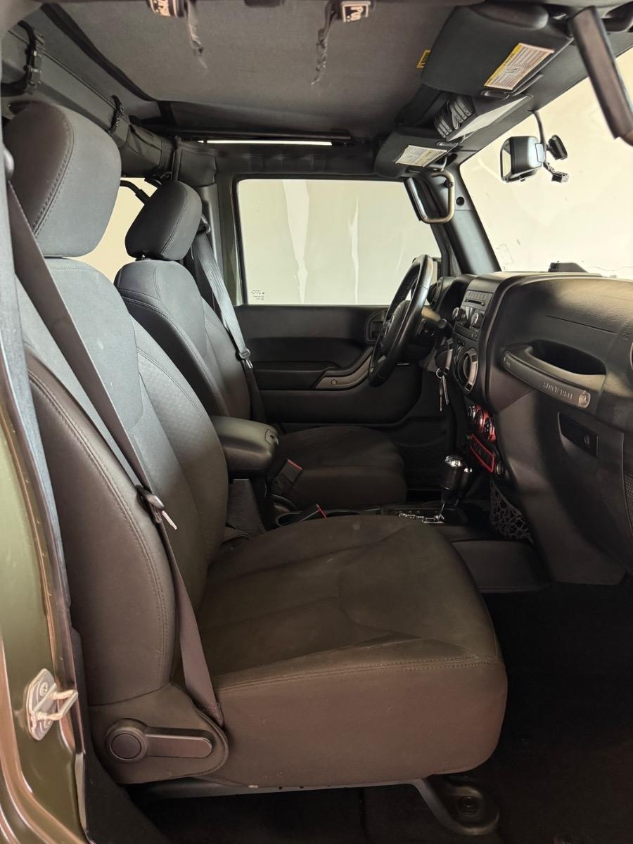 Jeep Wrangler Unlimited 4WD 4dr Sport 2015
