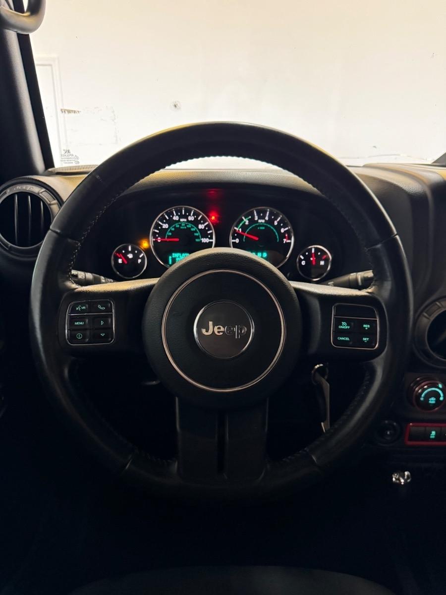 Jeep Wrangler Unlimited 4WD 4dr Sport 2015
