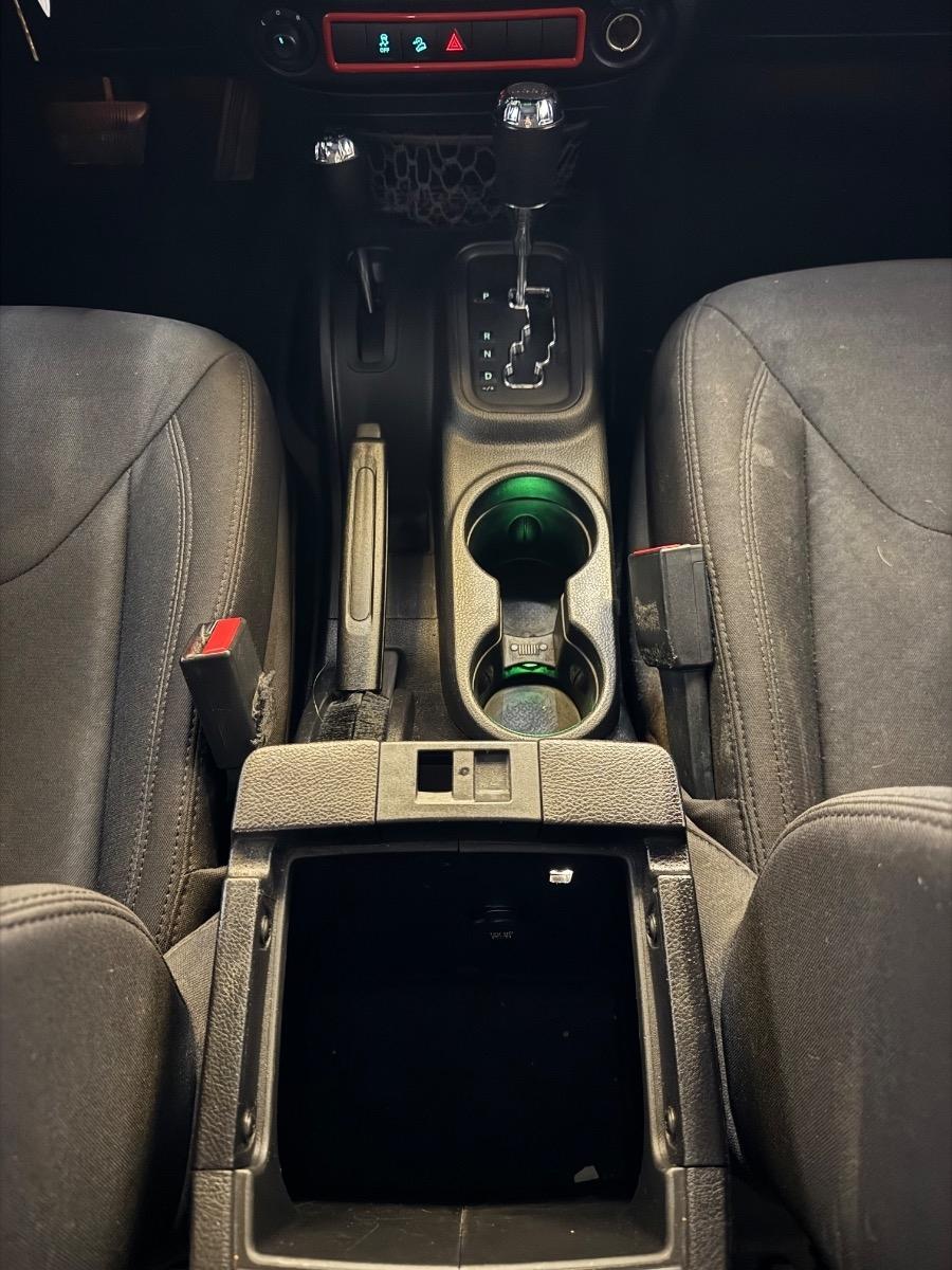 Jeep Wrangler Unlimited 4WD 4dr Sport 2015