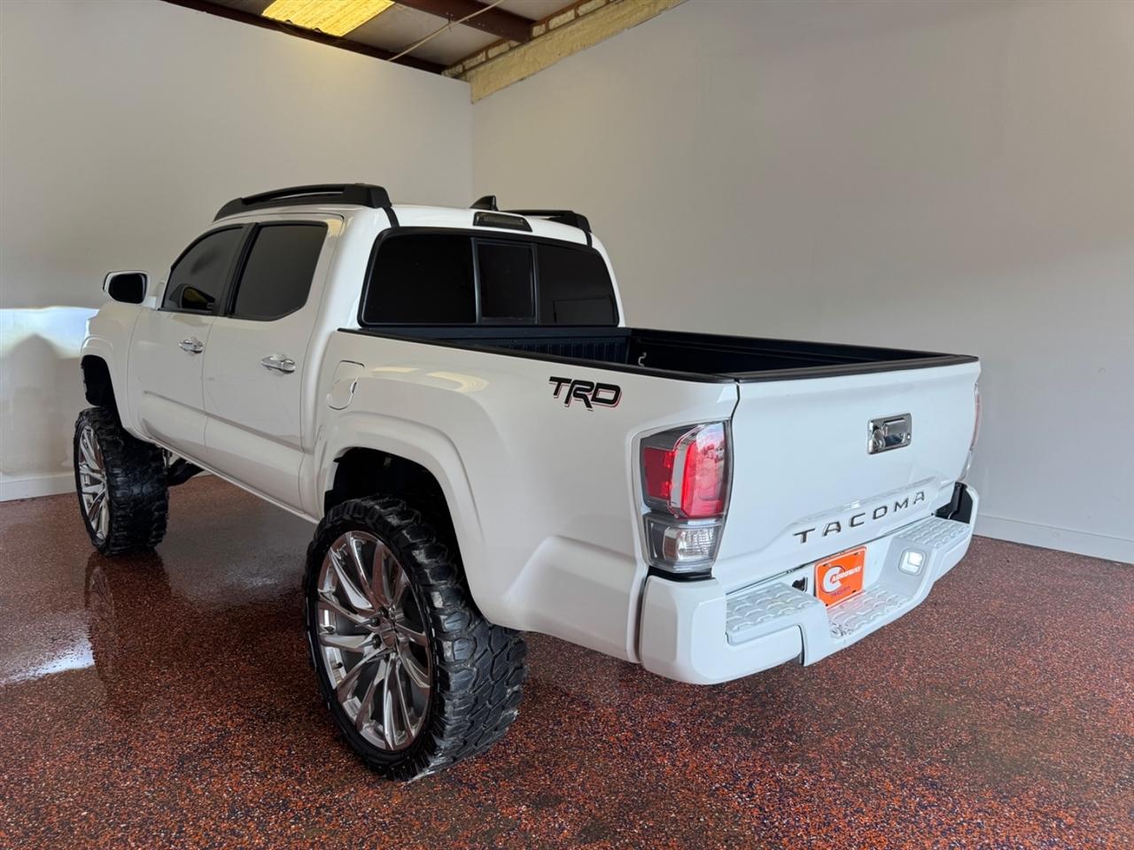 Toyota Tacoma 2WD SR Double Cab 5' Bed I4 AT (Natl) 2022