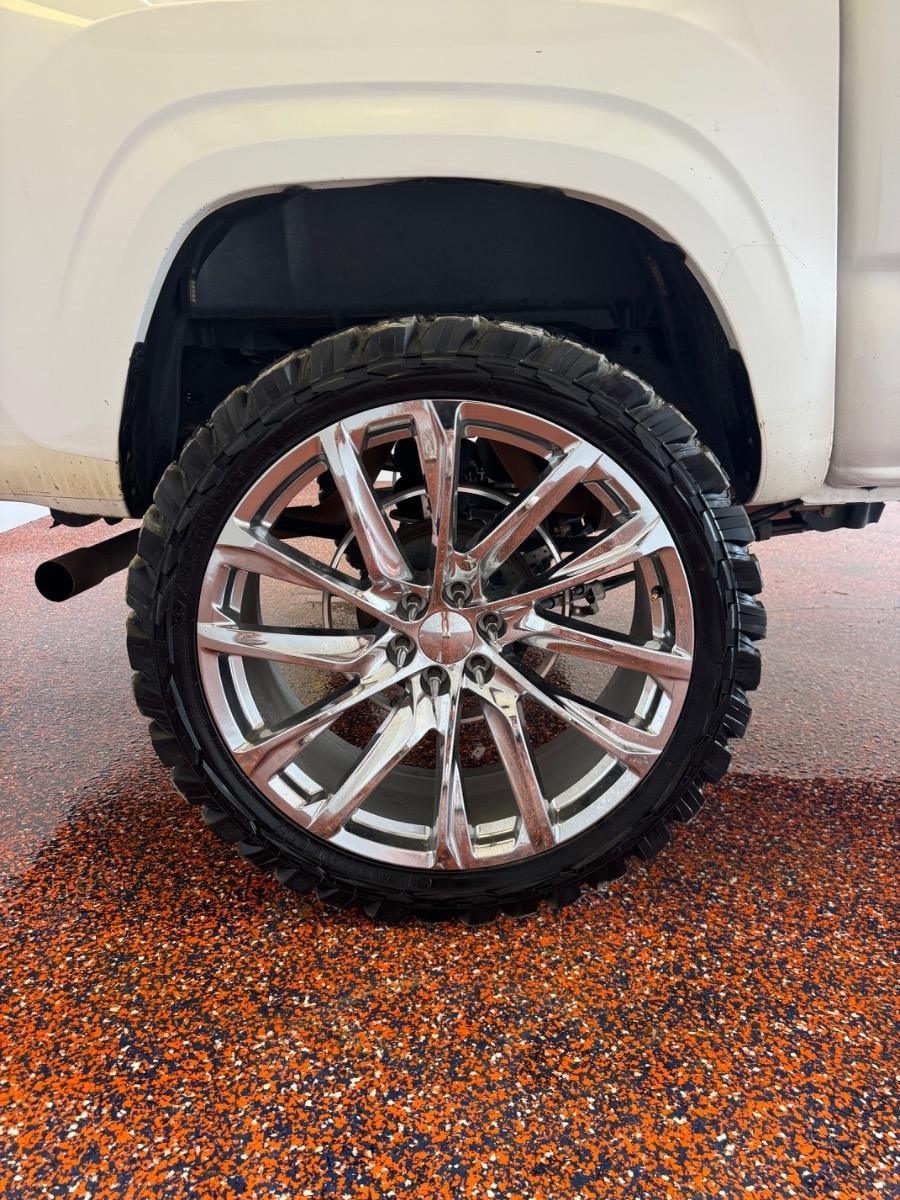 Toyota Tacoma 2WD SR Double Cab 5' Bed I4 AT (Natl) 2022