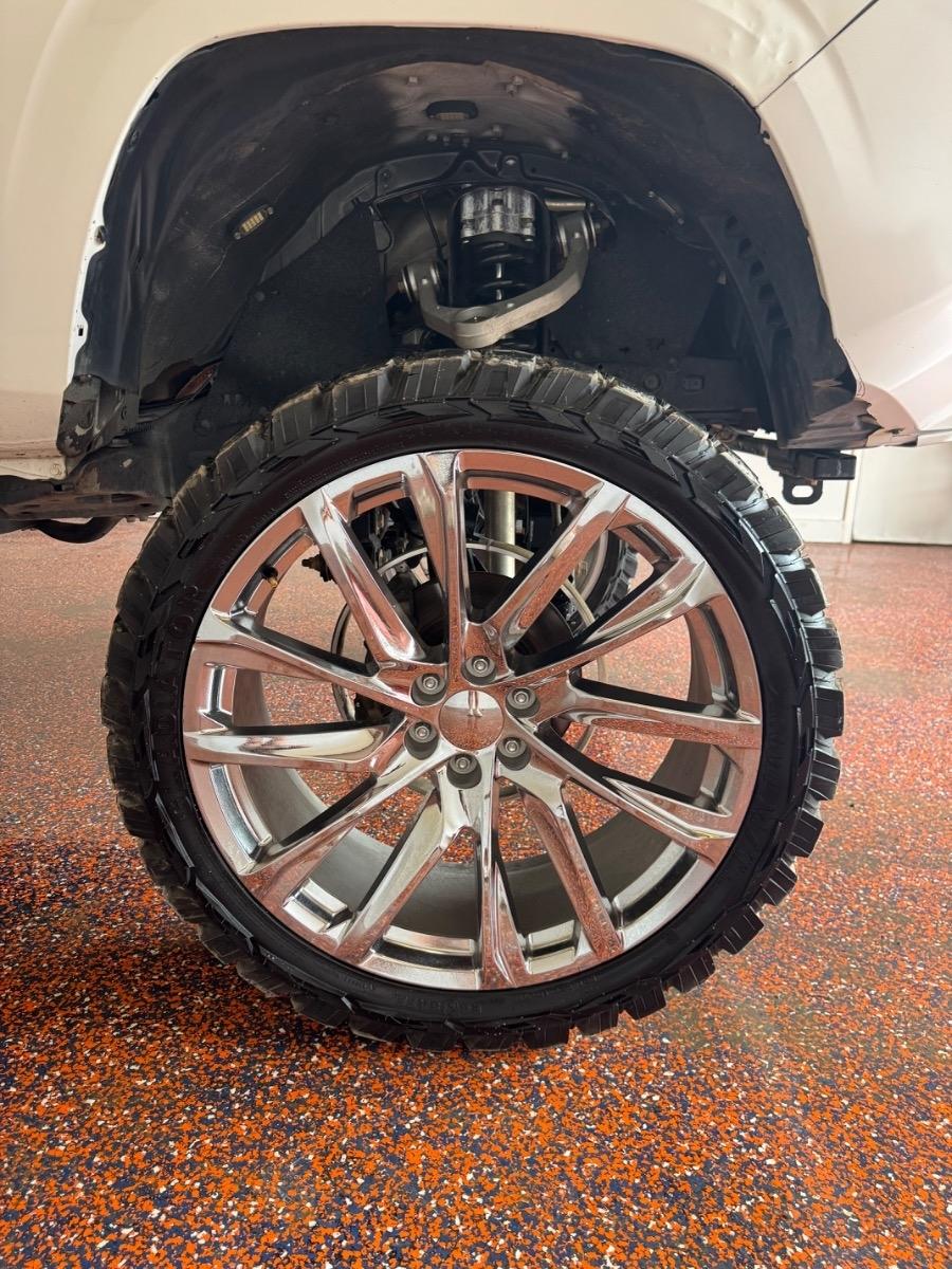 Toyota Tacoma 2WD SR Double Cab 5' Bed I4 AT (Natl) 2022