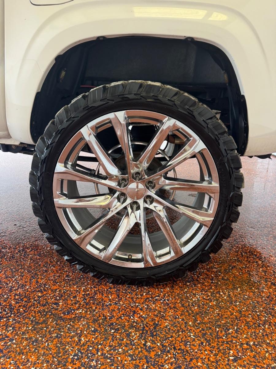 Toyota Tacoma 2WD SR Double Cab 5' Bed I4 AT (Natl) 2022