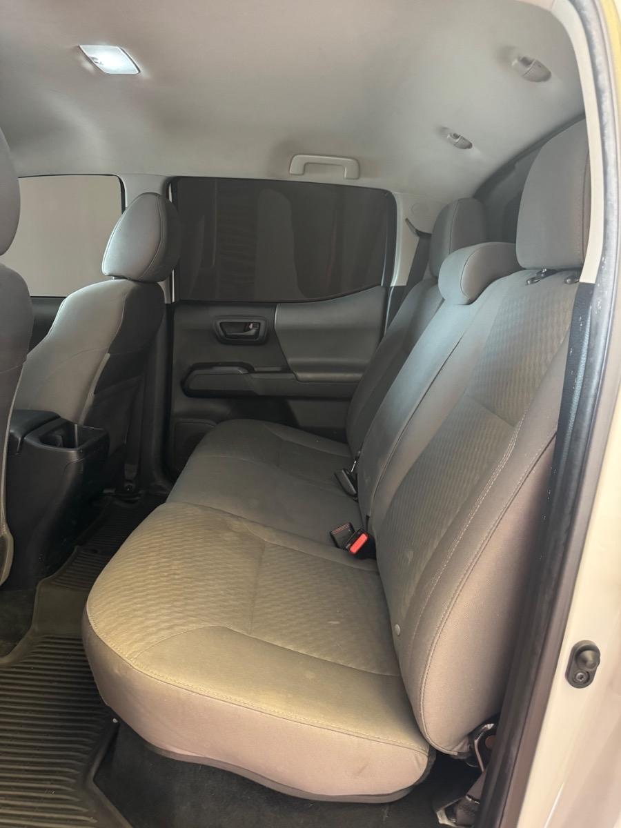 Toyota Tacoma 2WD SR Double Cab 5' Bed I4 AT (Natl) 2022