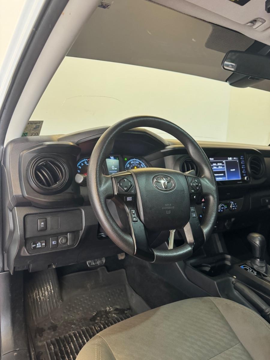 Toyota Tacoma 2WD SR Double Cab 5' Bed I4 AT (Natl) 2022