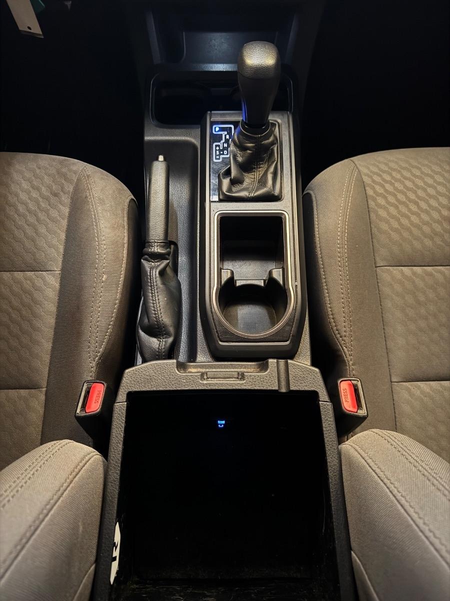 Toyota Tacoma 2WD SR Double Cab 5' Bed I4 AT (Natl) 2022