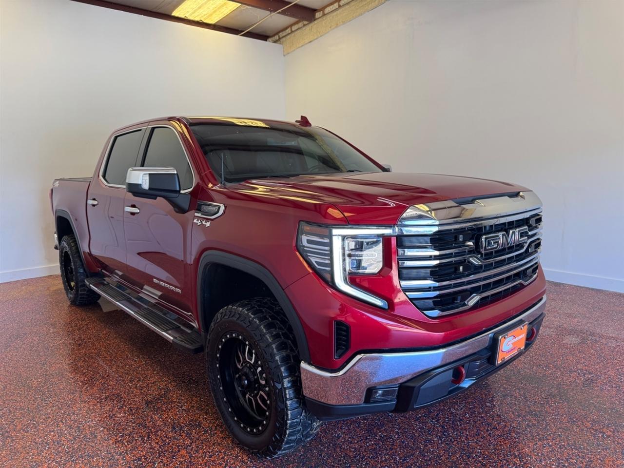 GMC Sierra 1500 4WD Crew Cab 147" SLT 2022
