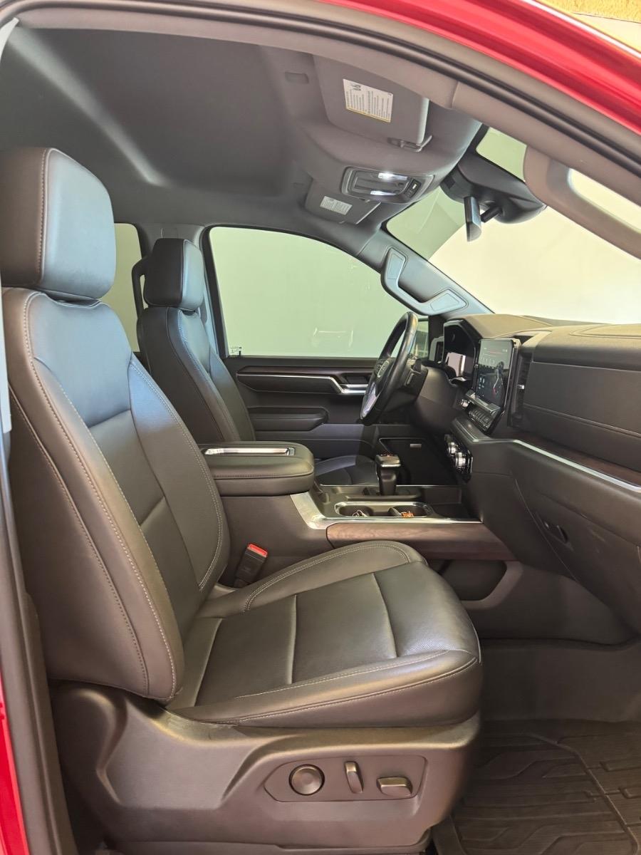 GMC Sierra 1500 4WD Crew Cab 147" SLT 2022