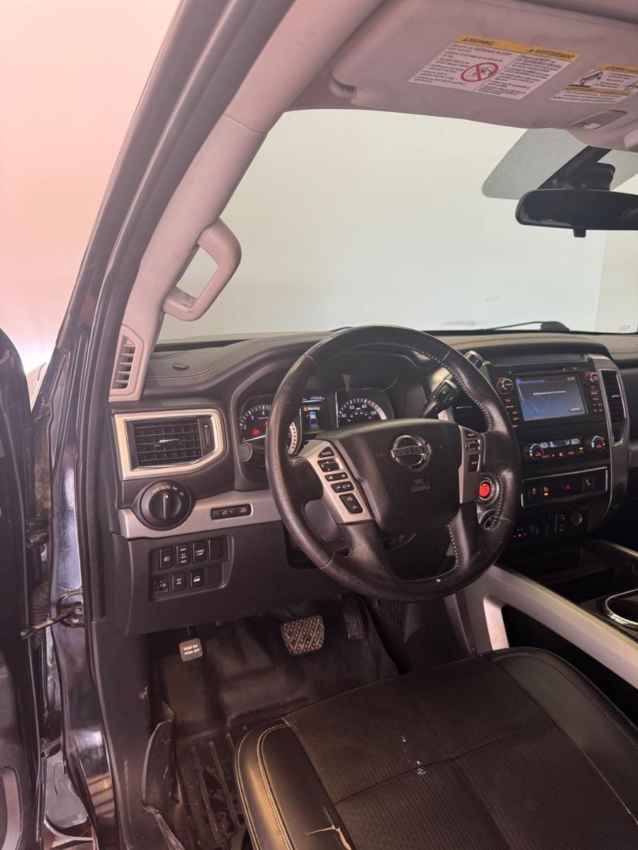 Nissan Titan XD 4x4 Gas Crew Cab PRO-4X 2018