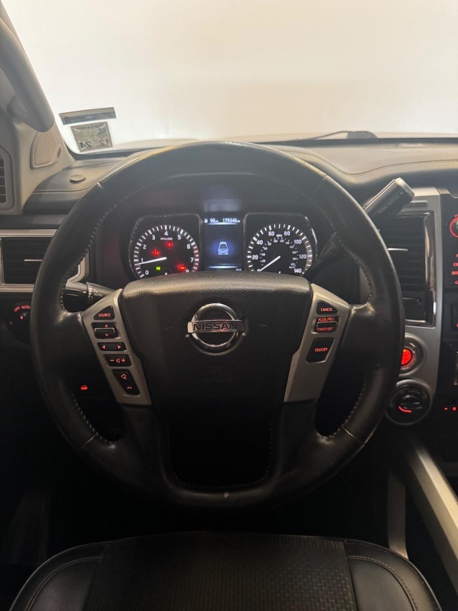 Nissan Titan XD 4x4 Gas Crew Cab PRO-4X 2018