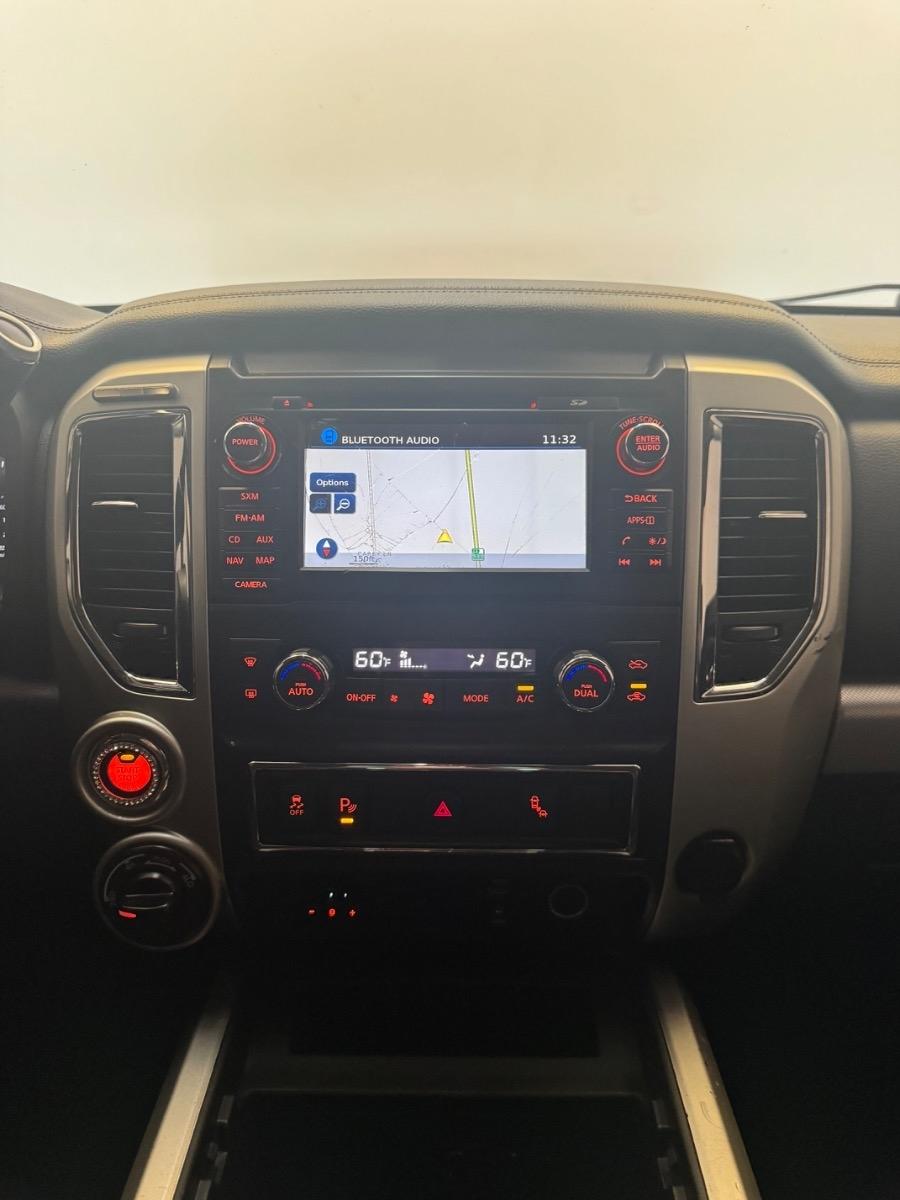 Nissan Titan XD 4x4 Gas Crew Cab PRO-4X 2018