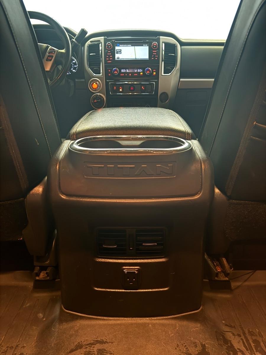 Nissan Titan XD 4x4 Gas Crew Cab PRO-4X 2018