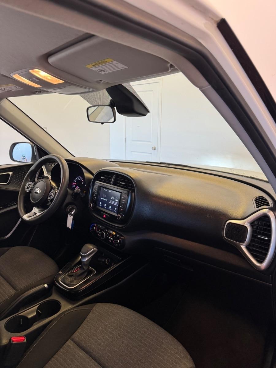 Kia Soul LX IVT 2021