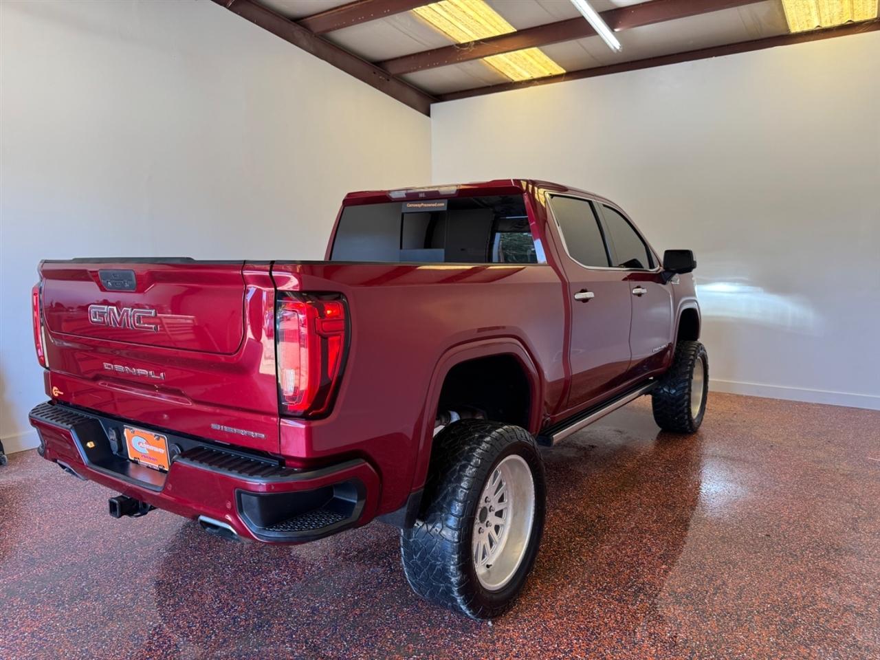 GMC Sierra 1500 4WD Crew Cab 147" Denali 2019