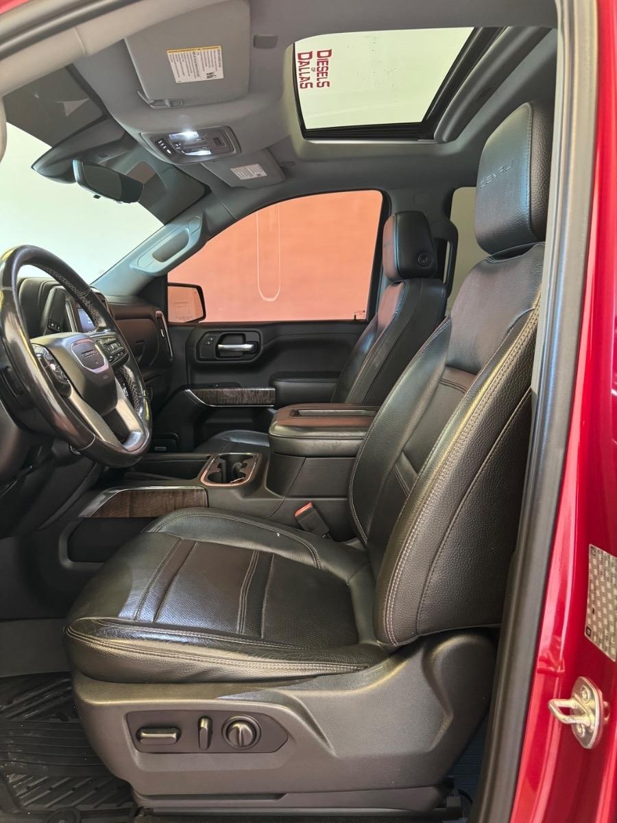 GMC Sierra 1500 4WD Crew Cab 147" Denali 2019