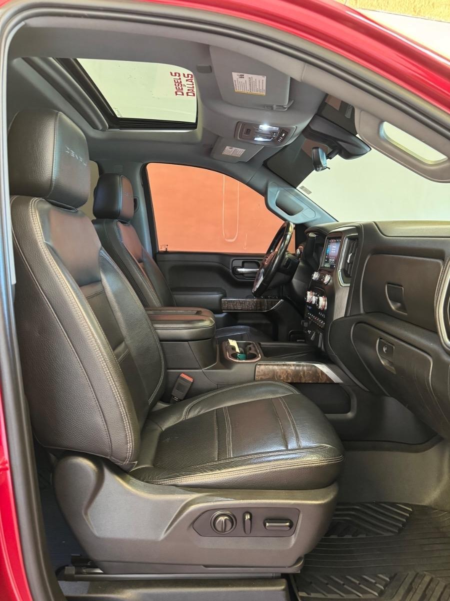 GMC Sierra 1500 4WD Crew Cab 147" Denali 2019