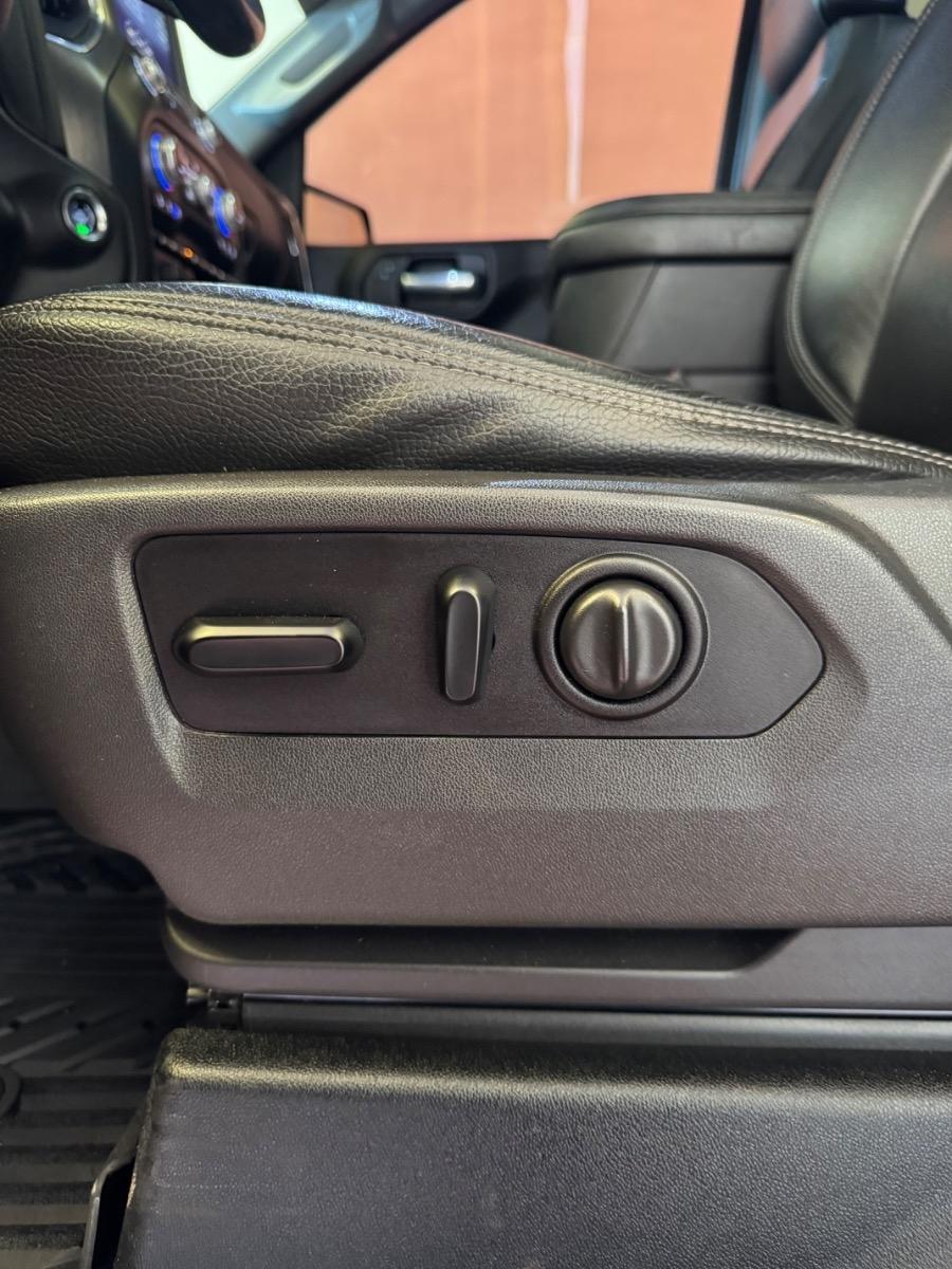 GMC Sierra 1500 4WD Crew Cab 147" Denali 2019