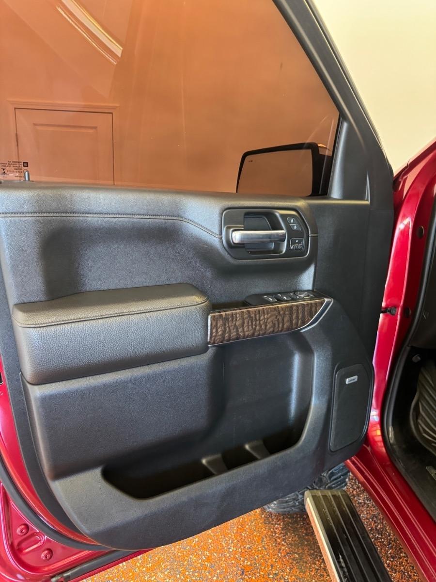 GMC Sierra 1500 4WD Crew Cab 147" Denali 2019