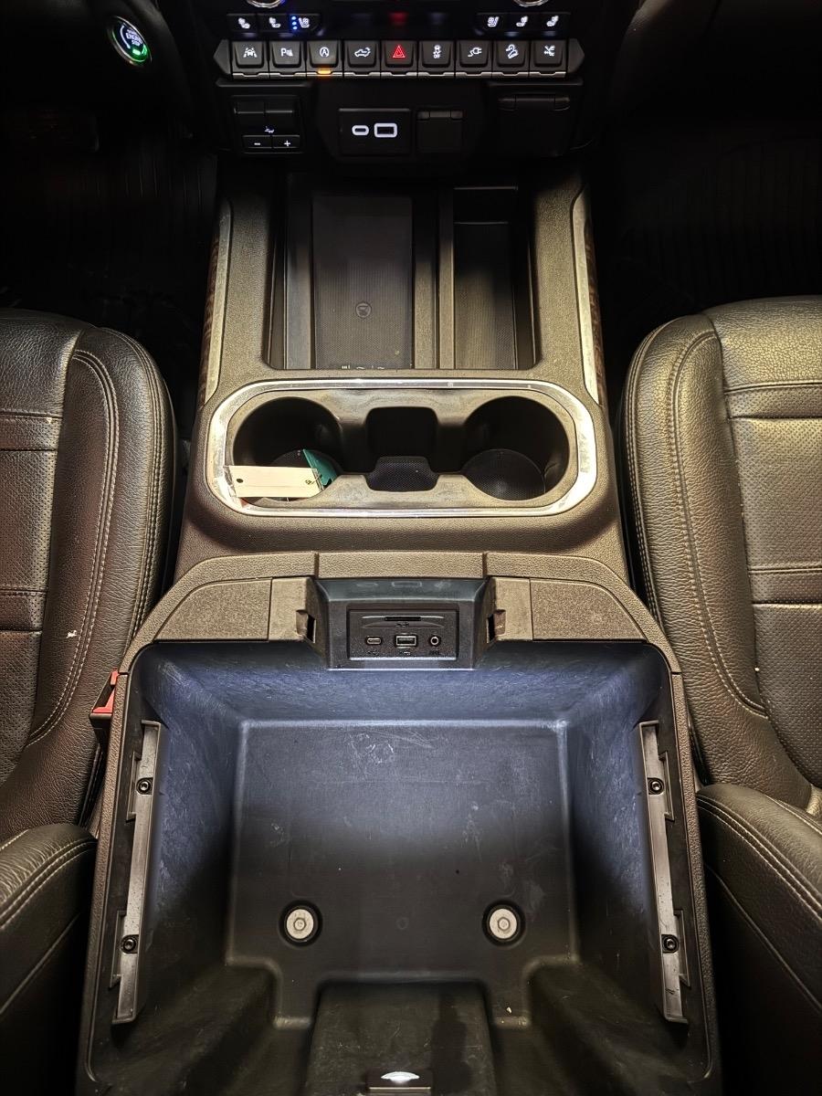 GMC Sierra 1500 4WD Crew Cab 147" Denali 2019