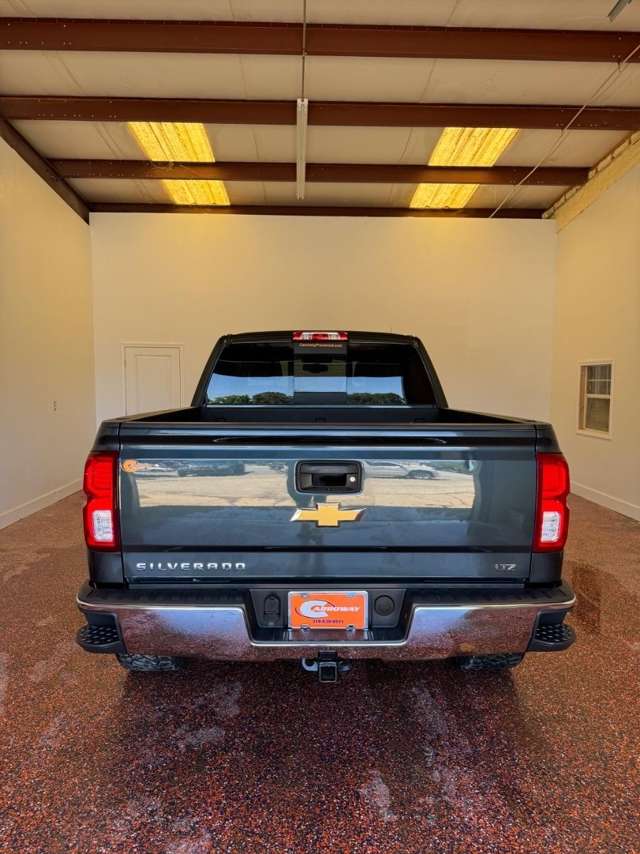 Chevrolet Silverado 1500 4WD Crew Cab 143.5" LTZ w/1LZ 2018