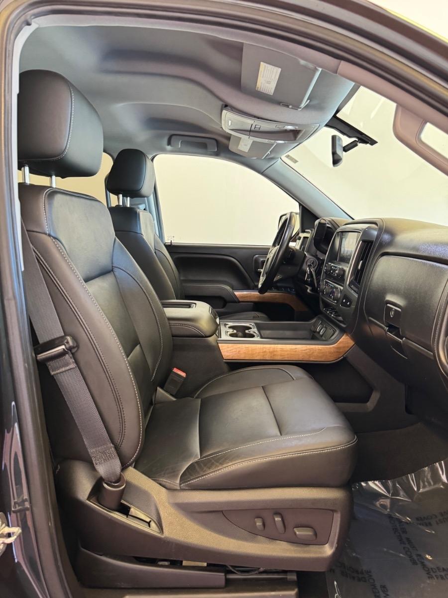 Chevrolet Silverado 1500 4WD Crew Cab 143.5" LTZ w/1LZ 2018