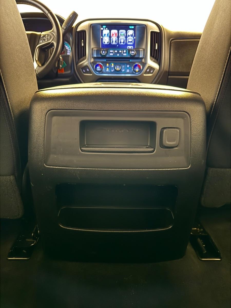 Chevrolet Silverado 1500 4WD Crew Cab 143.5" LTZ w/1LZ 2018
