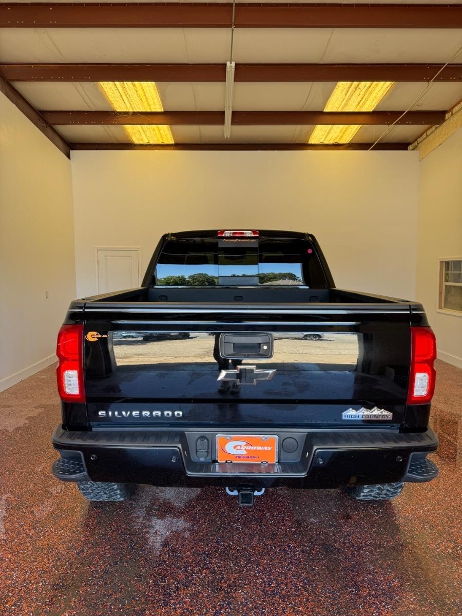 Chevrolet Silverado 1500 4WD Crew Cab 143.5" High Country 2016