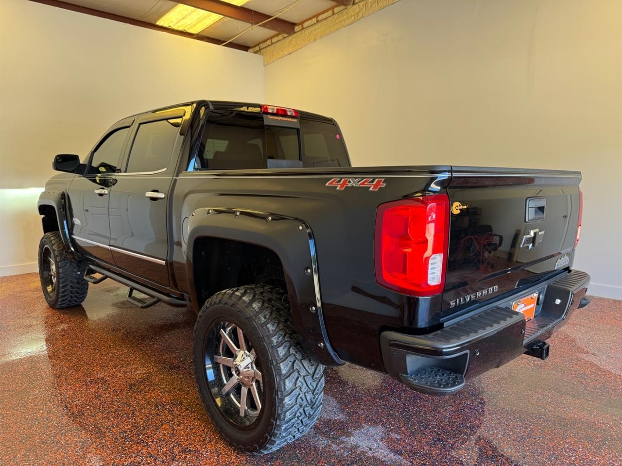 Chevrolet Silverado 1500 4WD Crew Cab 143.5" High Country 2016