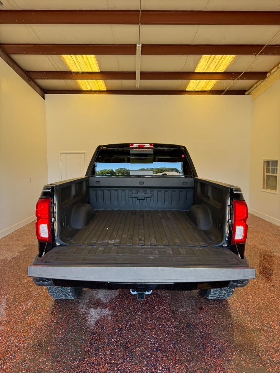 Chevrolet Silverado 1500 4WD Crew Cab 143.5" High Country 2016
