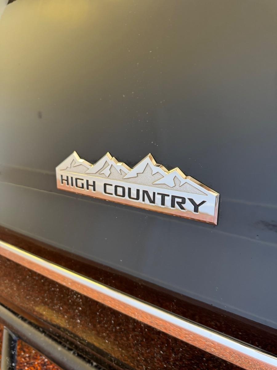 Chevrolet Silverado 1500 4WD Crew Cab 143.5" High Country 2016