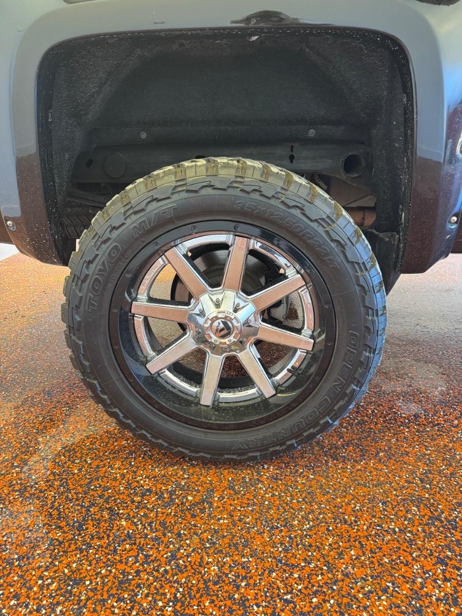 Chevrolet Silverado 1500 4WD Crew Cab 143.5" High Country 2016