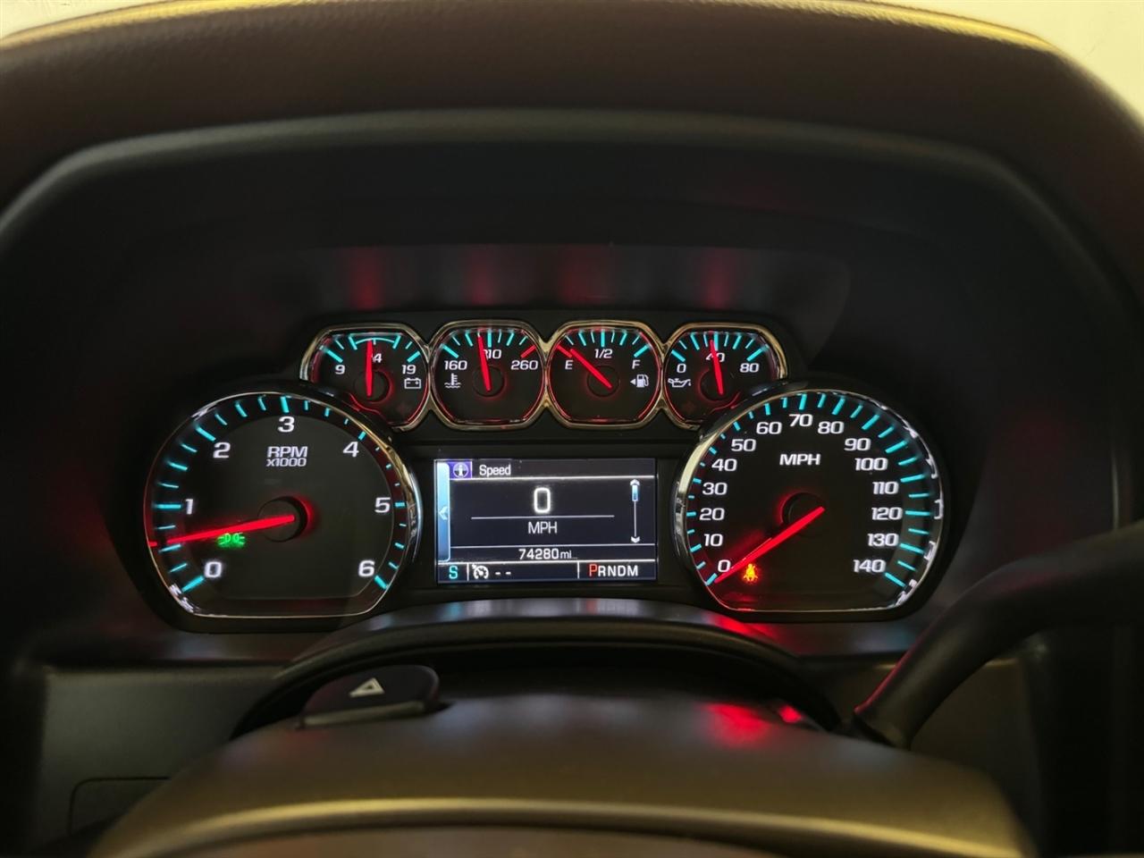 Chevrolet Silverado 1500 4WD Crew Cab 143.5" High Country 2016