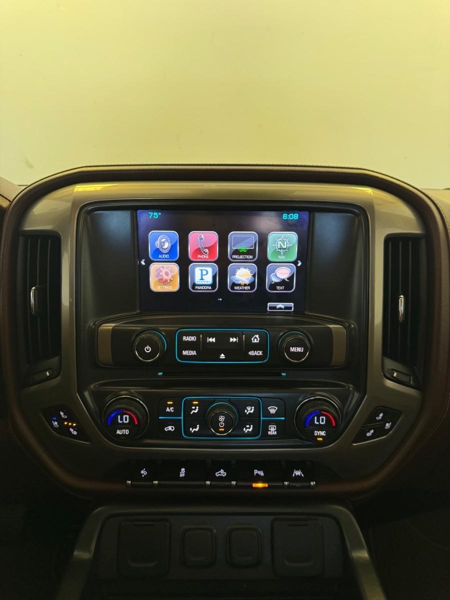 Chevrolet Silverado 1500 4WD Crew Cab 143.5" High Country 2016