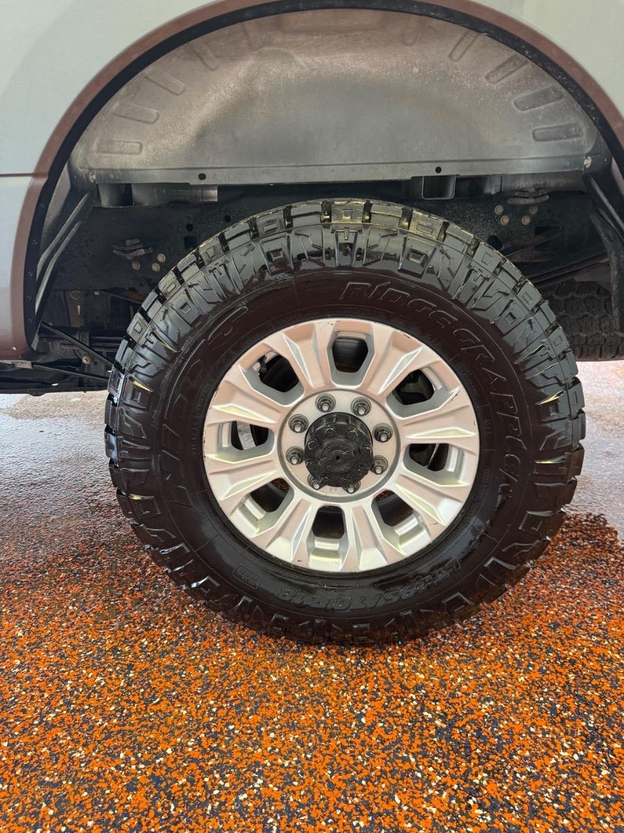 Ford Super Duty F-350 SRW King Ranch 4WD Crew Cab 8' Box 2022