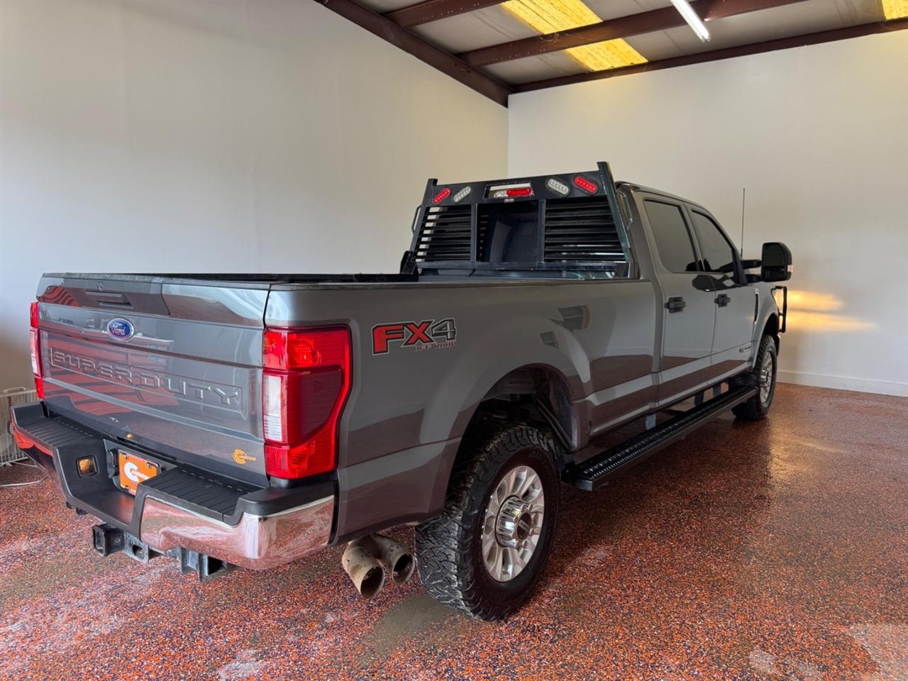 Ford Super Duty F-350 SRW King Ranch 4WD Crew Cab 8' Box 2022
